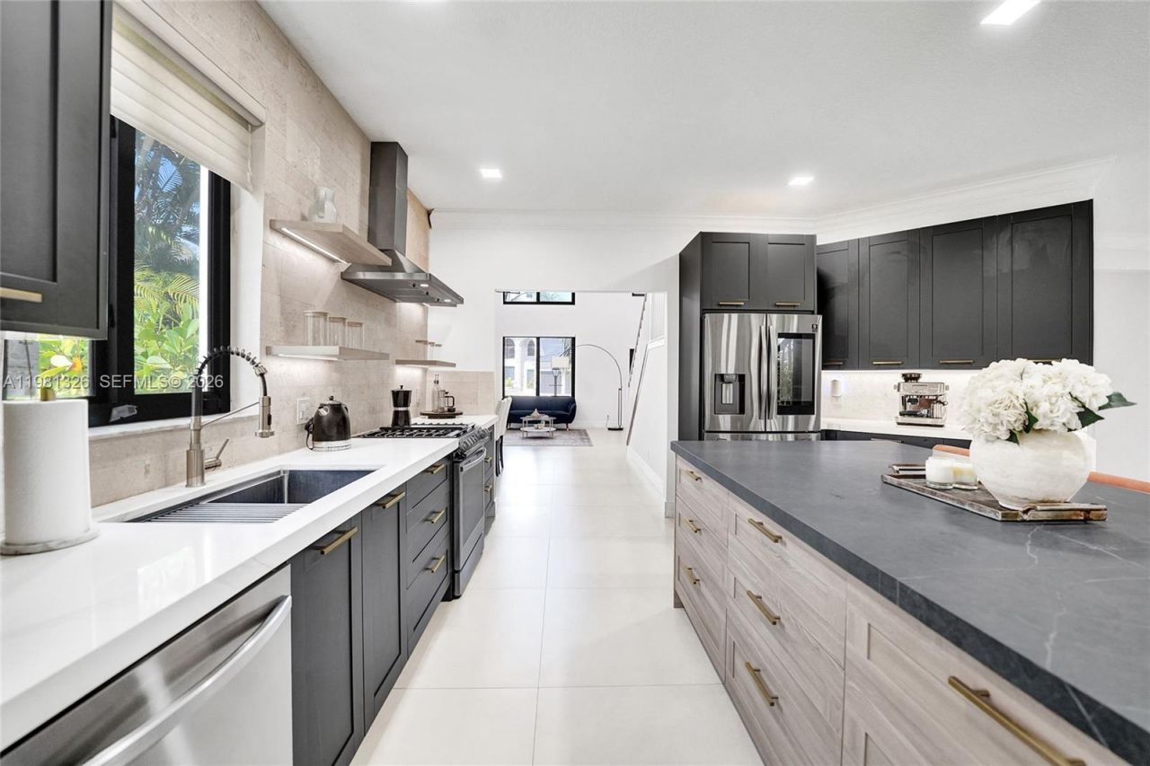 13076 NW 14th St, Pembroke Pines, FL 33028 Photo