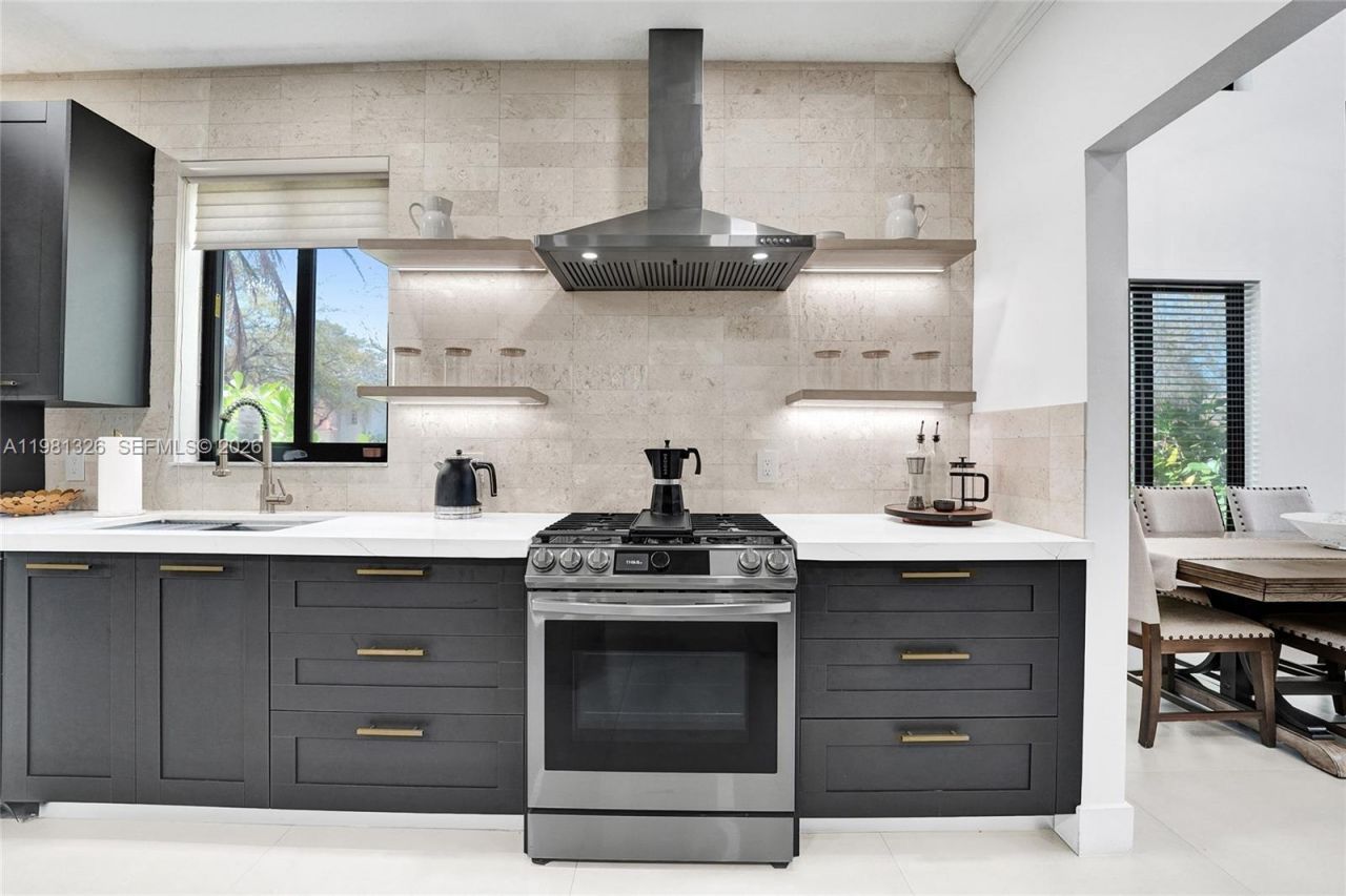 13076 NW 14th St , Pembroke Pines, FL 33028 Photo