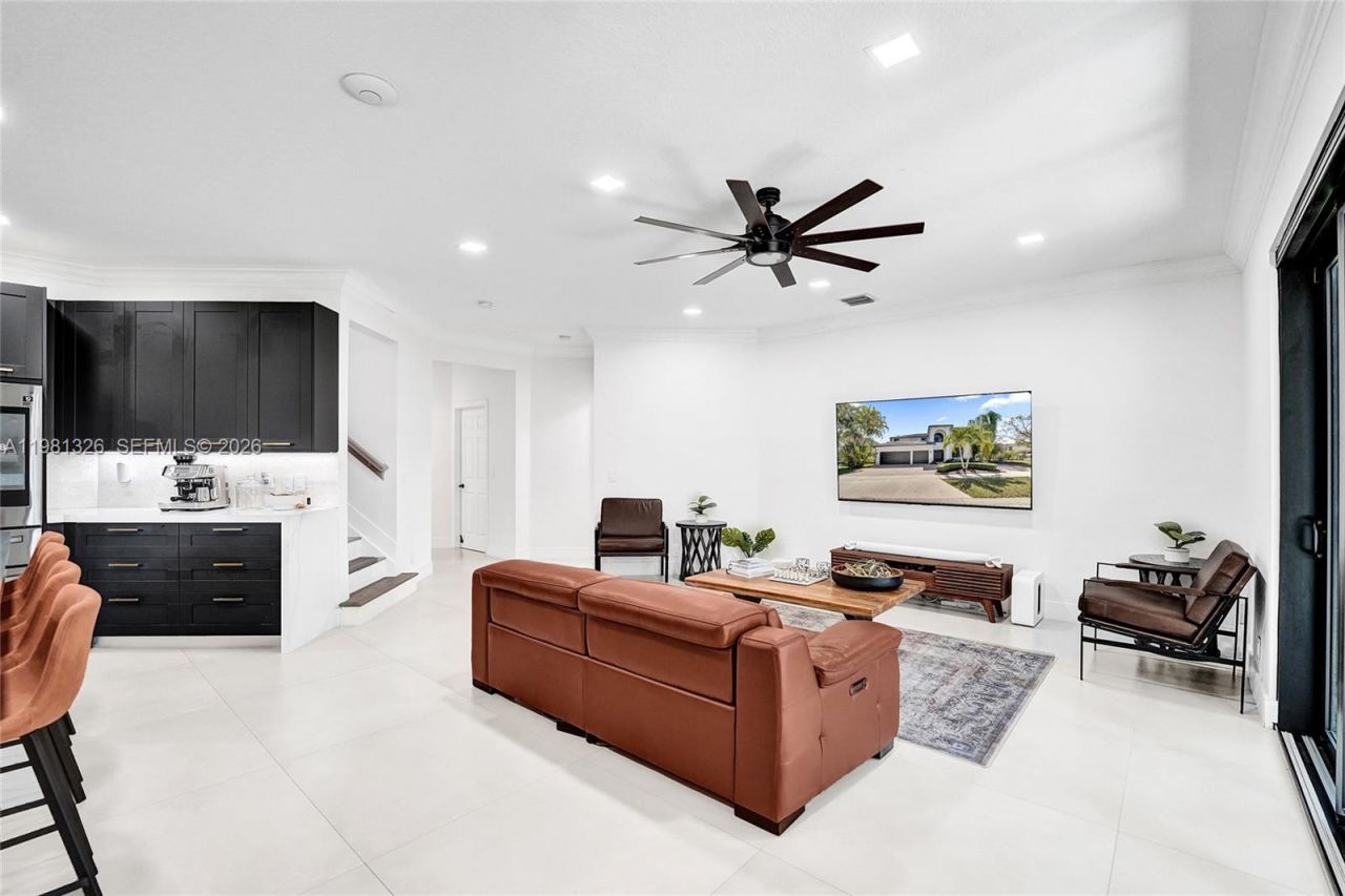 13076 NW 14th St , Pembroke Pines, FL 33028 Photo