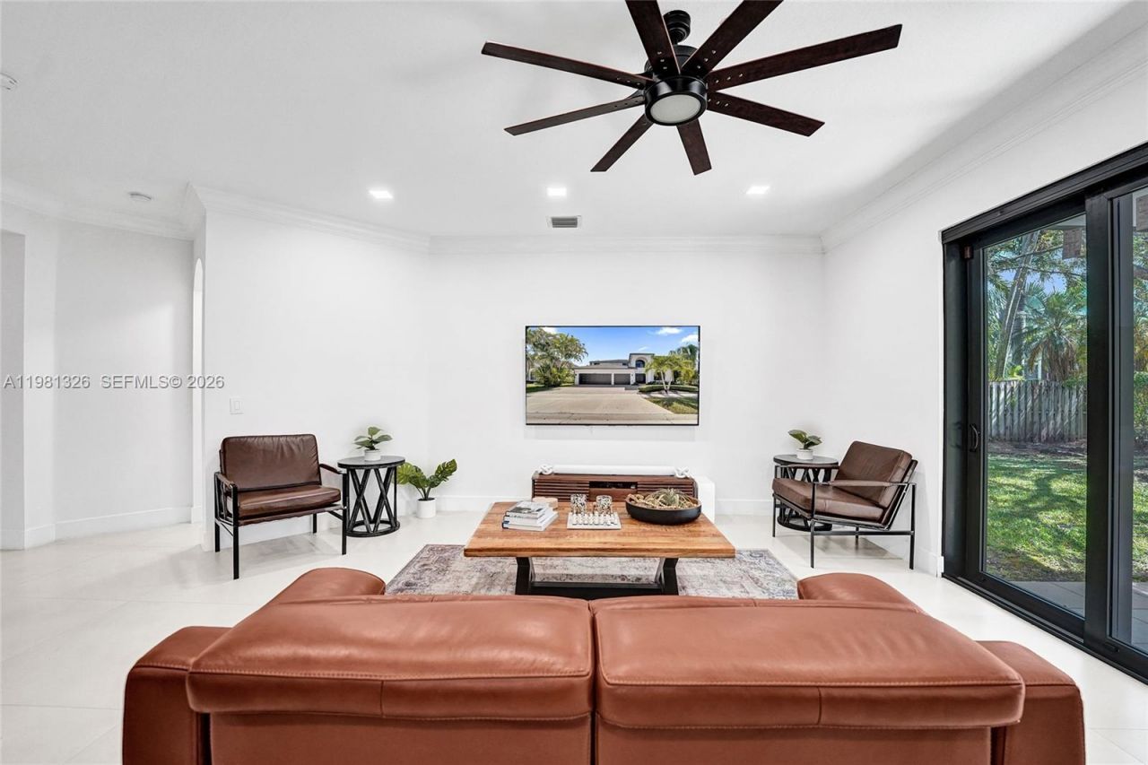 13076 NW 14th St , Pembroke Pines, FL 33028 Photo