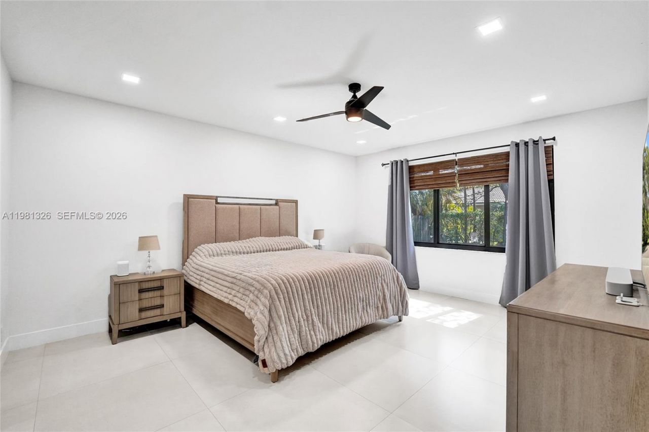 13076 NW 14th St , Pembroke Pines, FL 33028 Photo