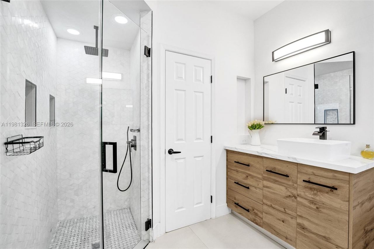 13076 NW 14th St , Pembroke Pines, FL 33028 Photo