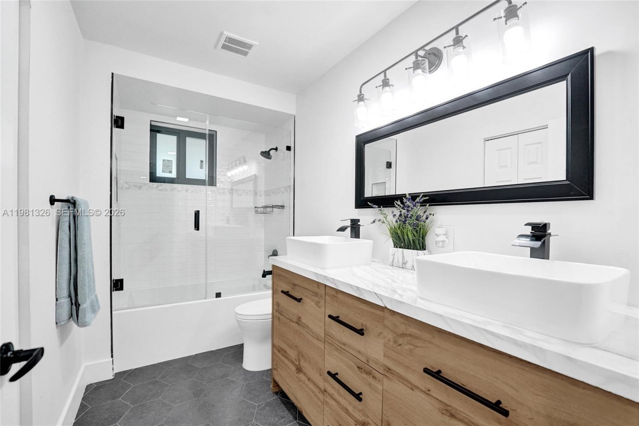 13076 NW 14th St, Pembroke Pines, FL 33028 Photo