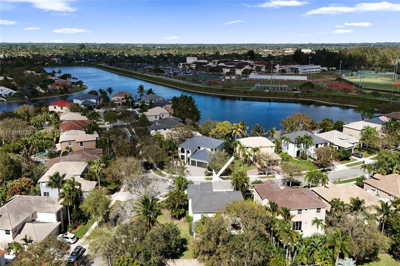 13076 NW 14th St , Pembroke Pines, FL 33028 Photo