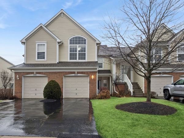 3039 Autumn Lake Drive, Unit 3039, Aurora, IL 60504