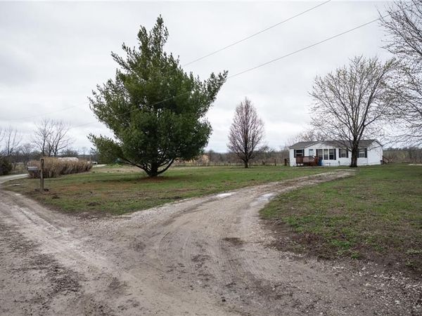1 SW 575th Road, Warrensburg, MO 64093