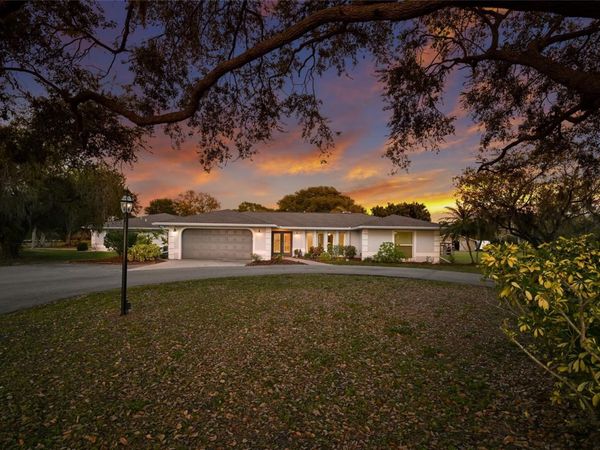 1516 FOX CREEK DRIVE, SARASOTA, FL 34240