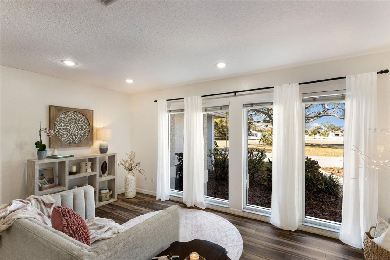 1516 Fox Creek Drive, Sarasota, FL 34240 Photo