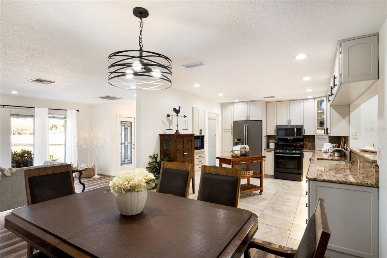 1516 Fox Creek Drive, Sarasota, FL 34240 Photo