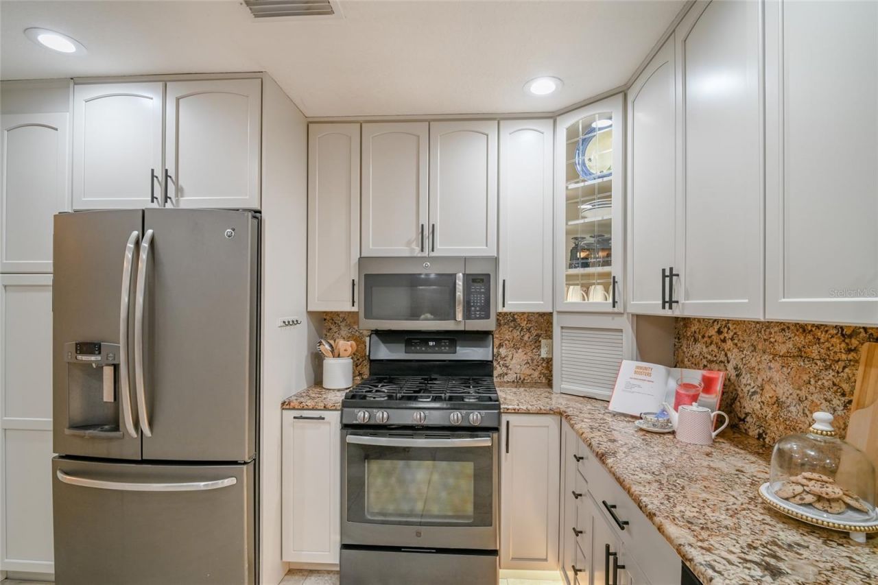 1516 Fox Creek Drive, Sarasota, FL 34240 Photo