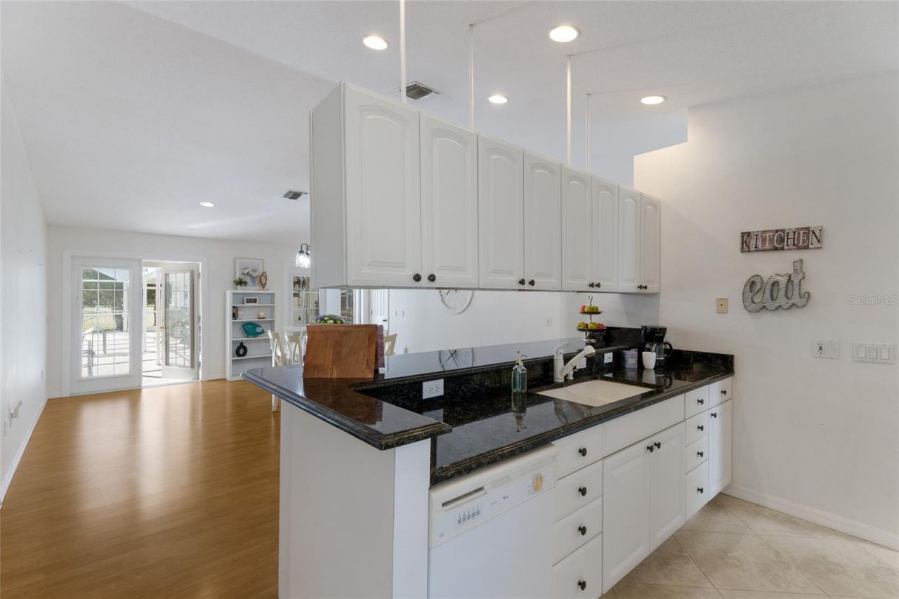 1516 Fox Creek Drive, Sarasota, FL 34240 Photo