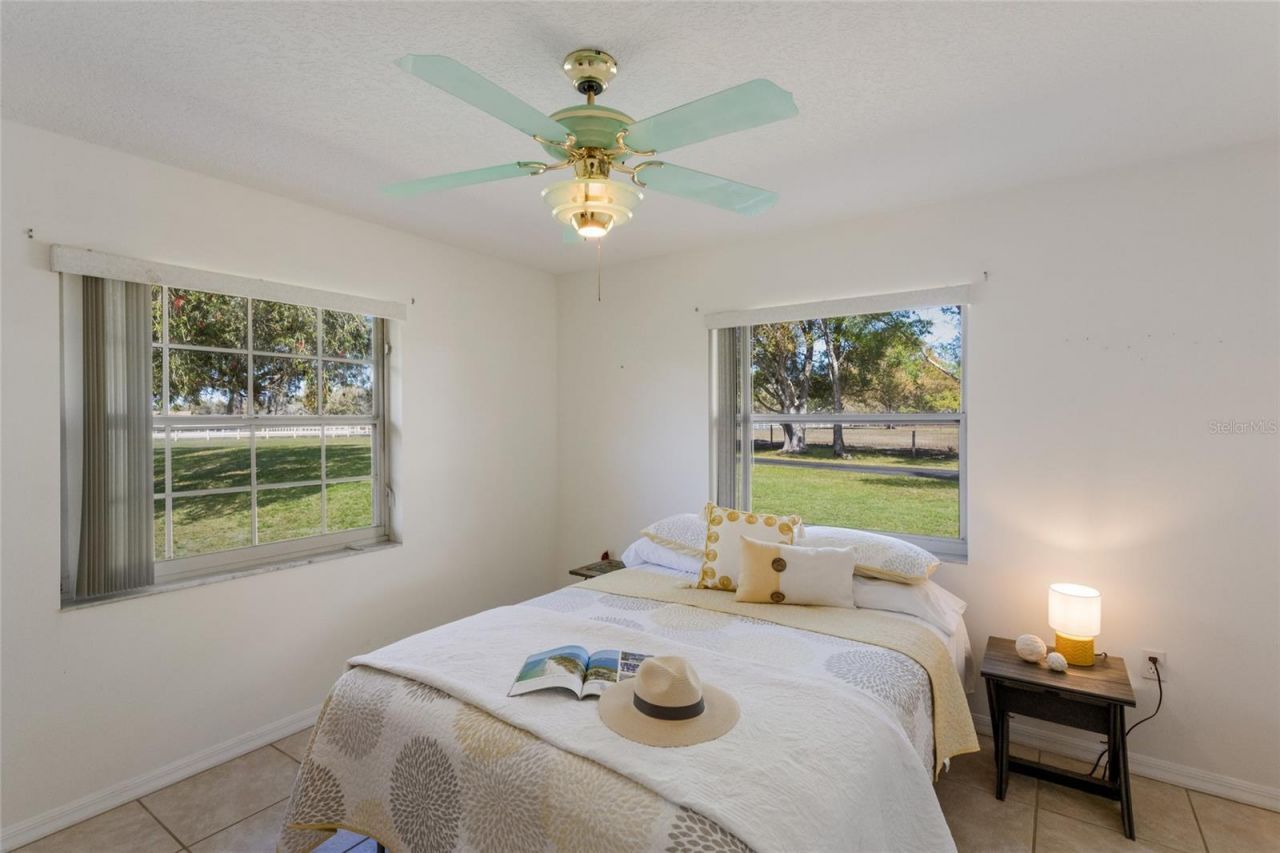 1516 Fox Creek Drive, Sarasota, FL 34240 Photo