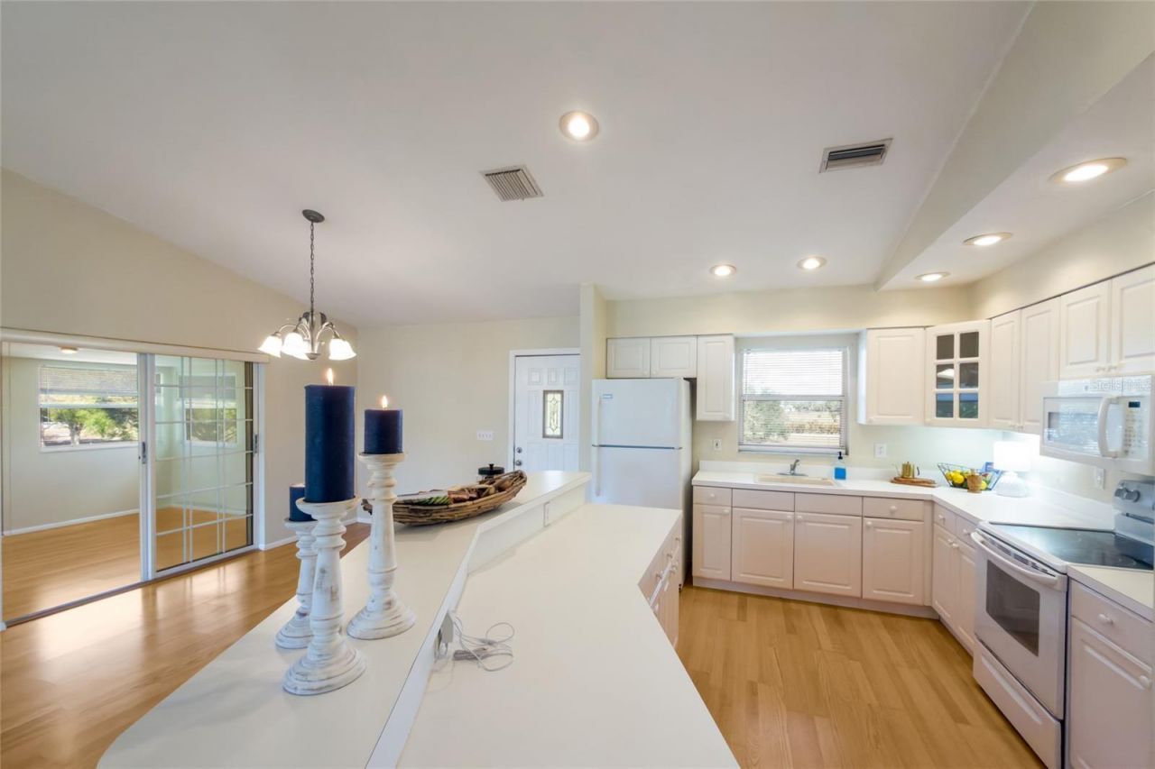 1516 Fox Creek Drive, Sarasota, FL 34240 Photo