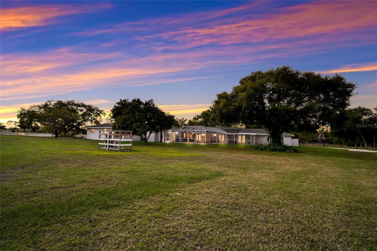 1516 Fox Creek Drive, Sarasota, FL 34240 Photo
