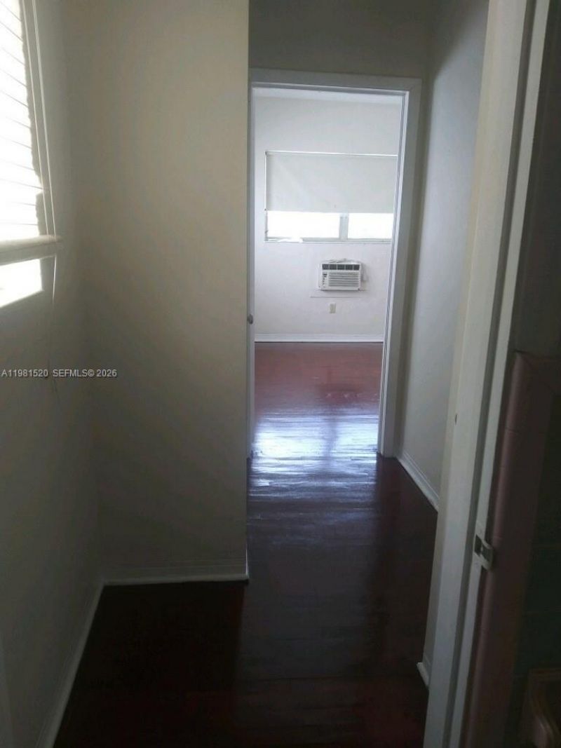 503 Anastasi Ave, Unit 7, Coral Gables, FL 33134 Photo