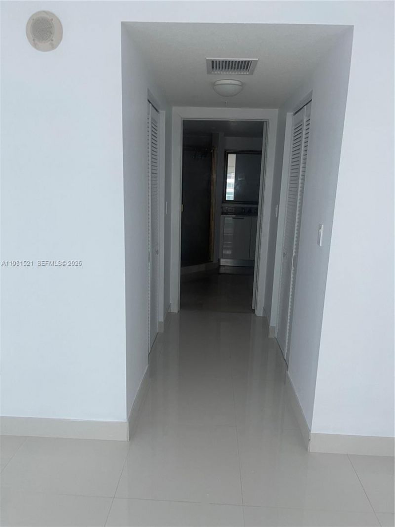 1800 N Bayshore Dr , Unit 1812, Miami, FL 33132 Photo