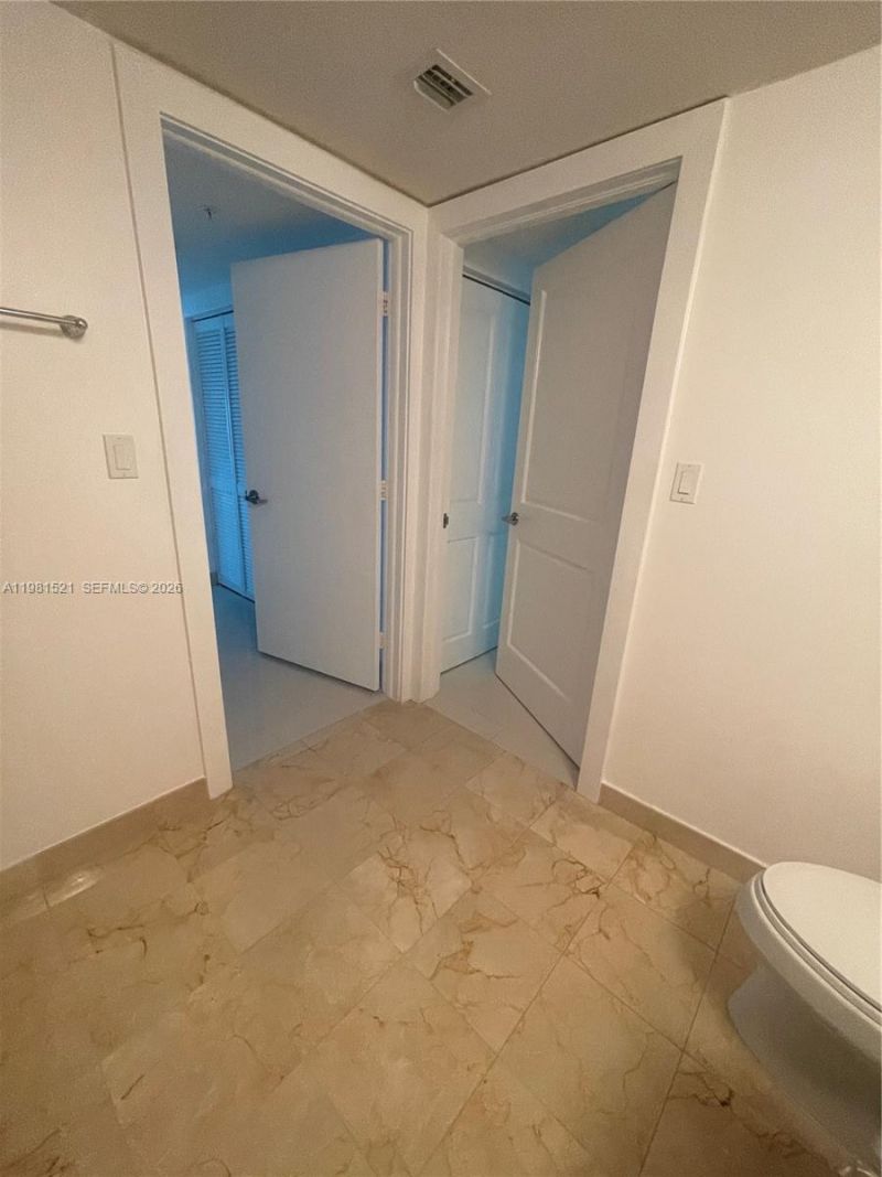 1800 N Bayshore Dr , Unit 1812, Miami, FL 33132 Photo