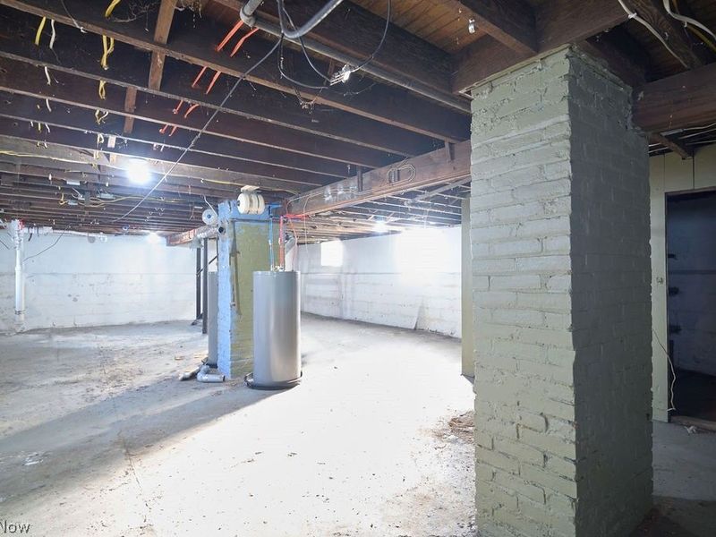 9714 Orleans Avenue, Cleveland, OH 44105 Photo 21