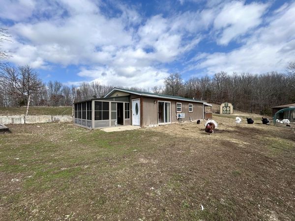 16968 County Road 116 Private Drive, Unit B, Macomb, MO 65702