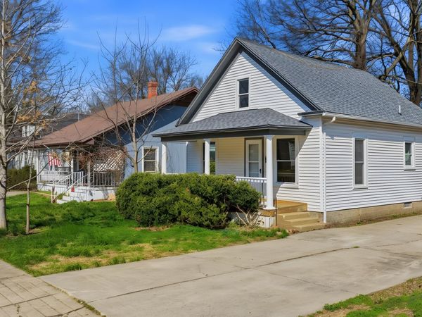 1525 E Cairo Street, Springfield, MO 65802