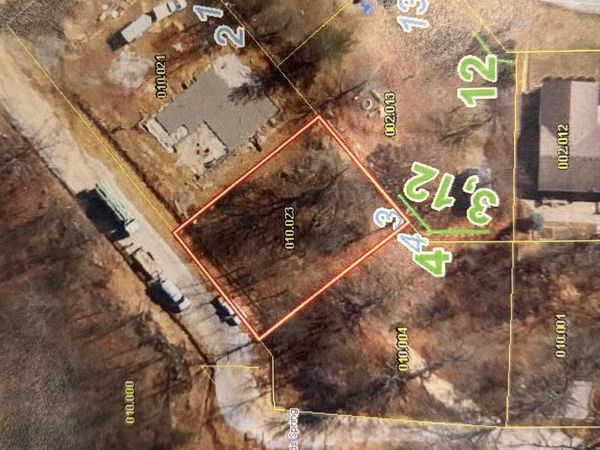 64 Thorn Rdg Road , Reeds Spring, MO 65737