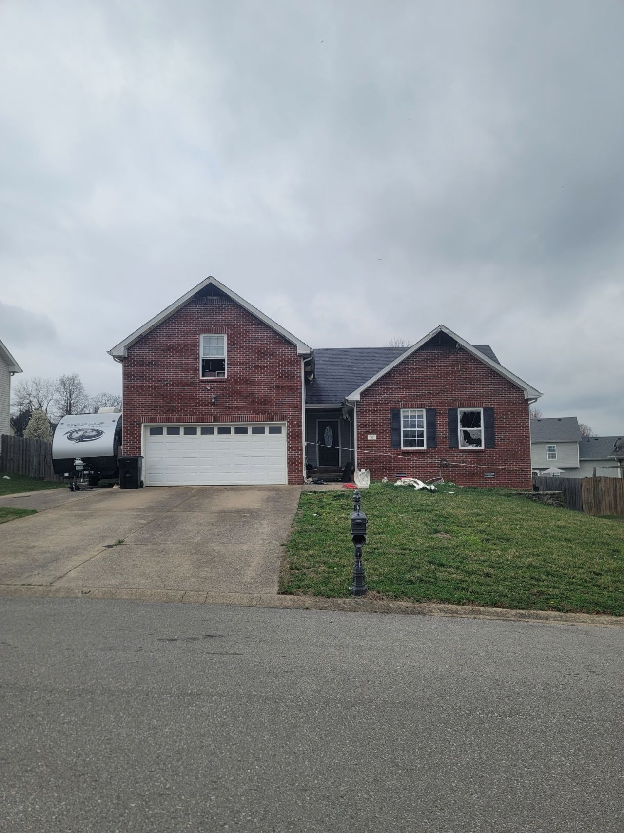 1240 Fossil Dr, Clarksville, TN 37040 Main Photo