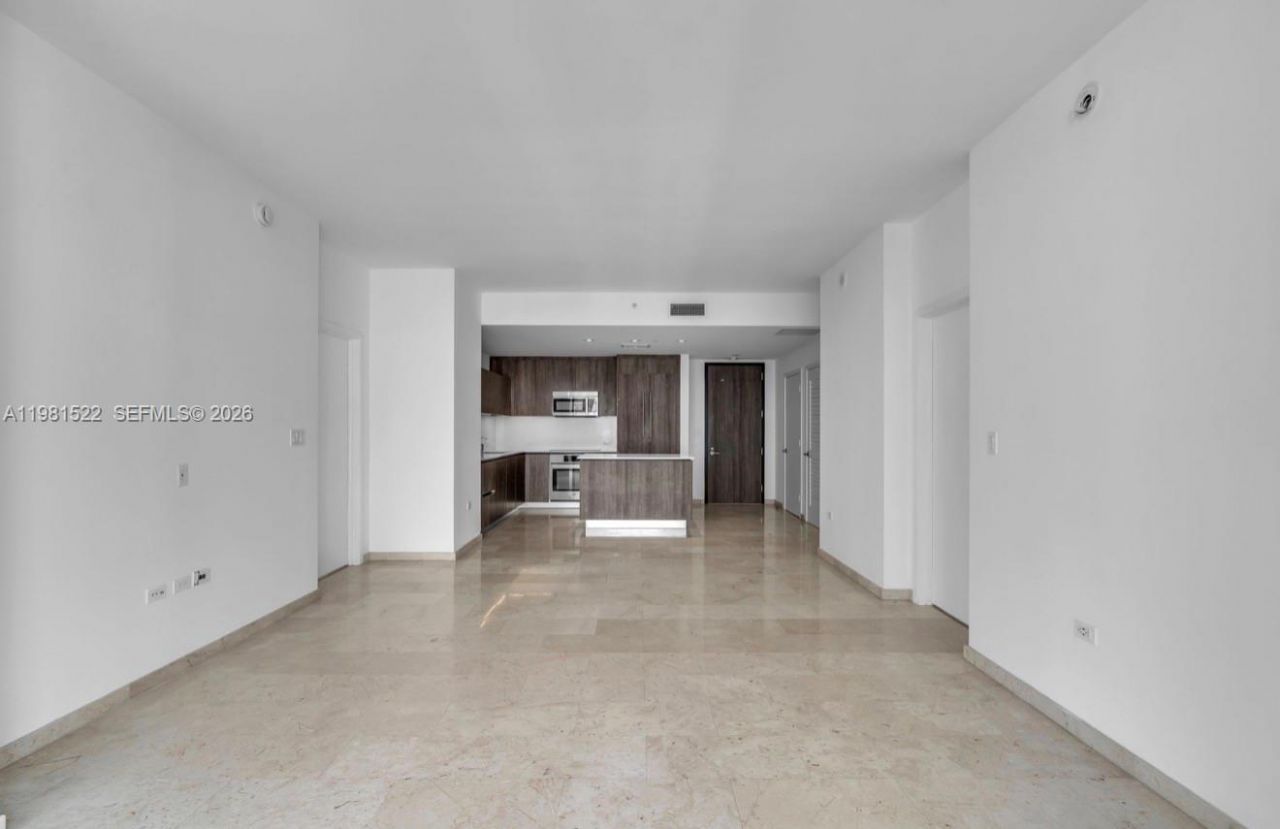 88 SW 7th St, Unit 2005, Miami, FL 33130 Photo