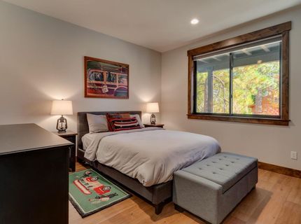 240 Eastview Drive, Tahoe City, CA 96145 Photo