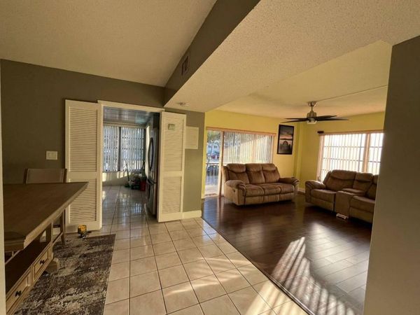 4170 Inverrary Dr, Unit 211, Lauderhill, FL 33319