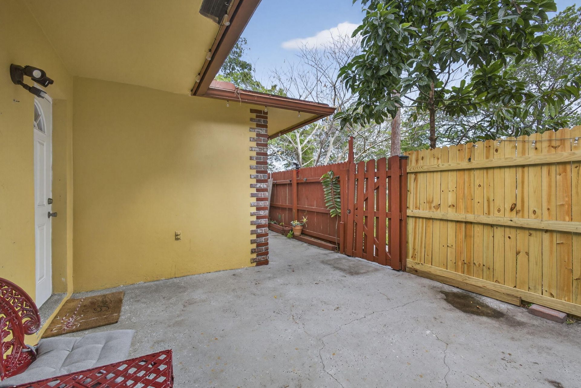 4296 Woodstock Drive, Unit D, West Palm Beach, FL 33409 Photo