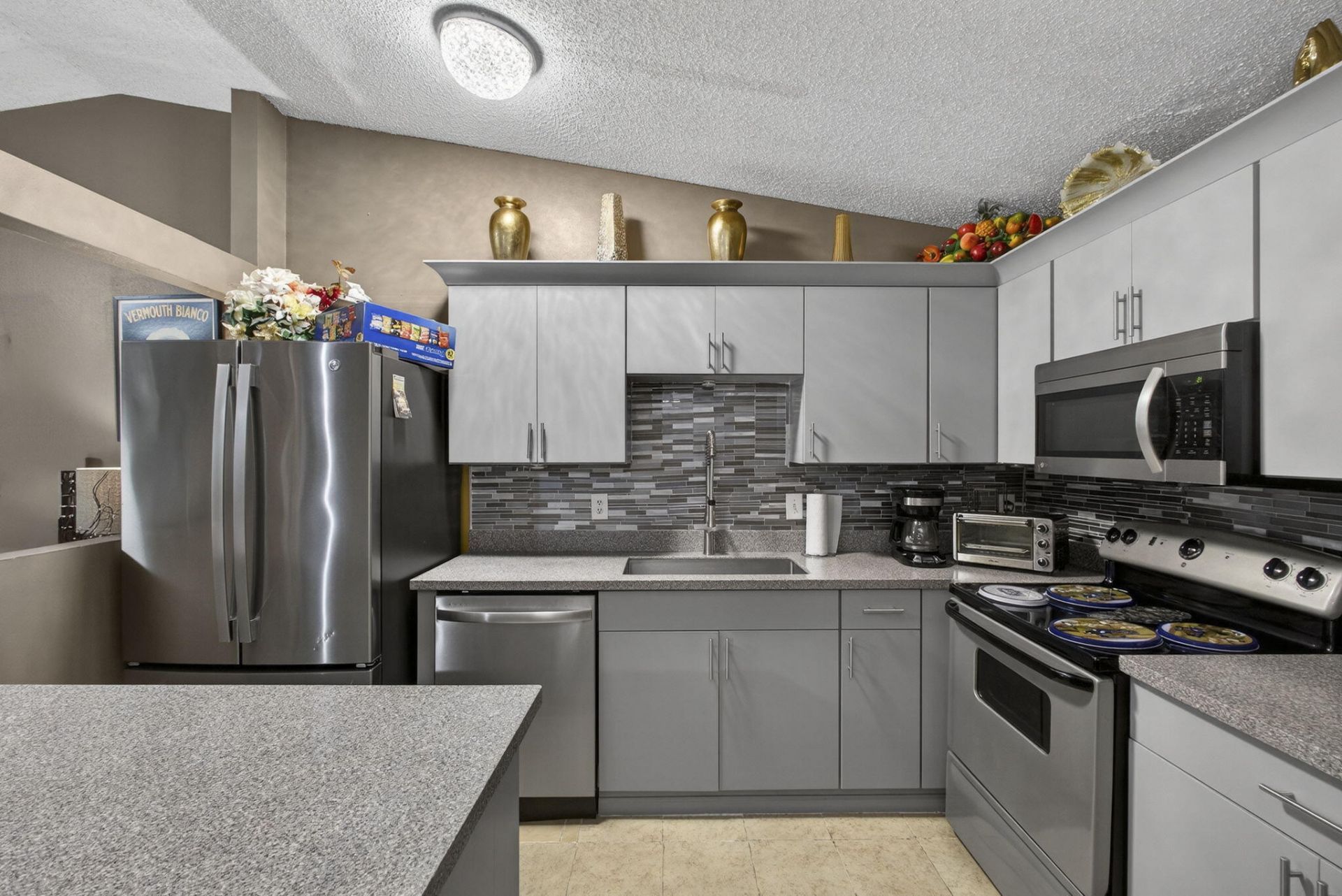 4296 Woodstock Drive, Unit D, West Palm Beach, FL 33409 Photo