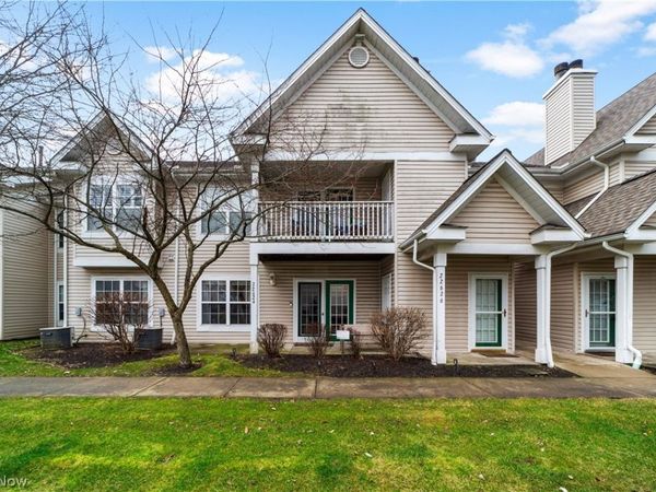 22624 Lenox Drive , Unit 712, Fairview Park, OH 44126