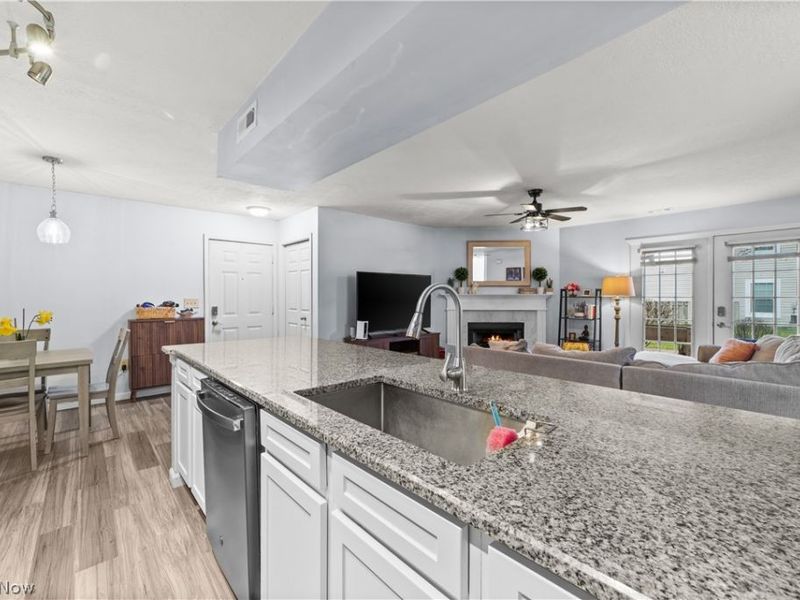 22624 Lenox Drive , Unit 712, Fairview Park, OH 44126 Photo 10