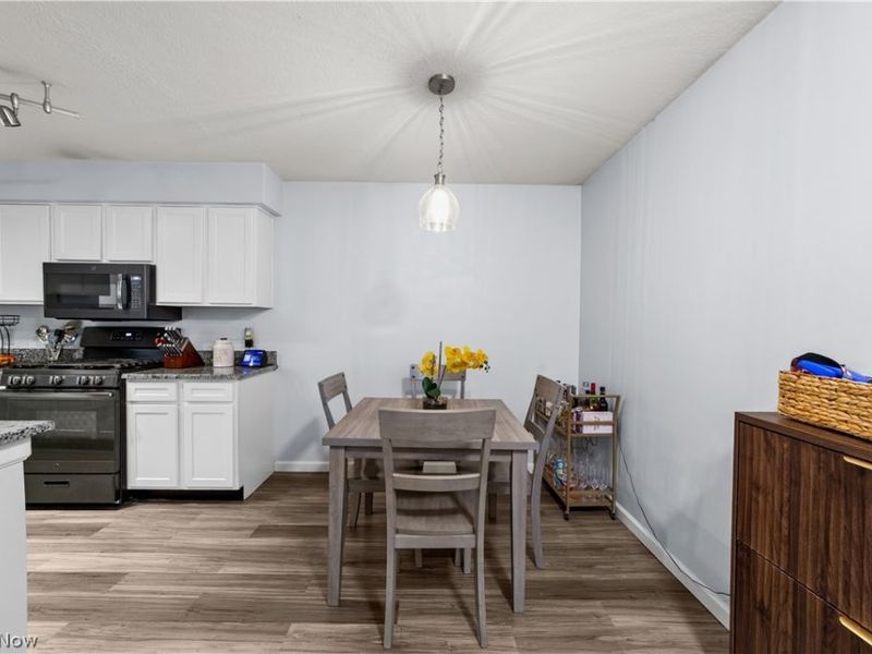 22624 Lenox Drive , Unit 712, Fairview Park, OH 44126 Photo 5