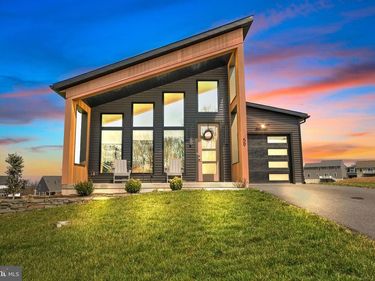 59 CLOVER DRIVE, MYERSTOWN, PA 17067