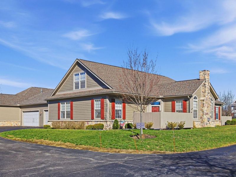 128 Jamie Lynn Circle , Pickerington, OH 43147 Photo 1