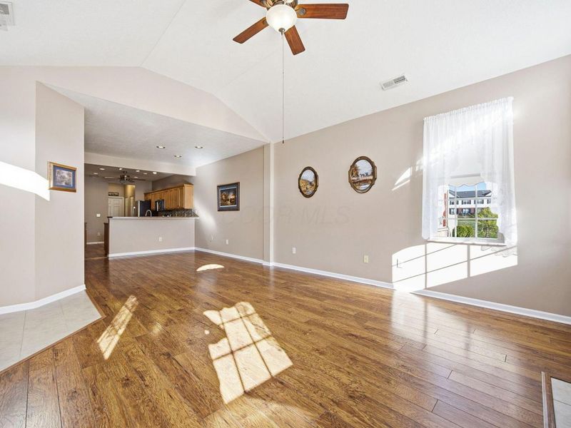 128 Jamie Lynn Circle , Pickerington, OH 43147 Photo 4