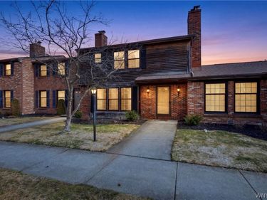 153 Cimarand Drive, Buffalo, NY 14221