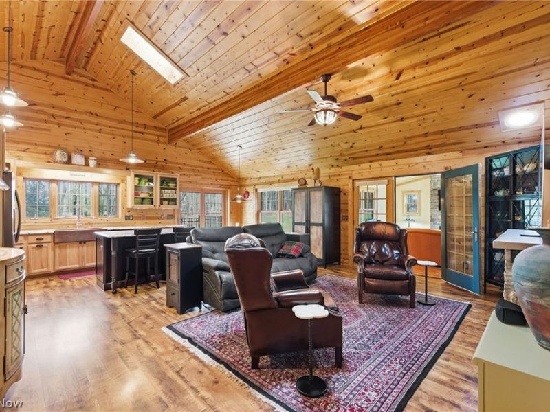 17627 Northview Drive , Chagrin Falls, OH 44023 Photo 4