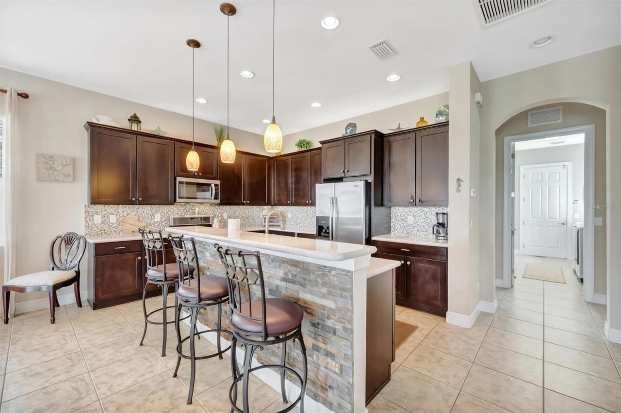 1022 Kestrel Court, Bradenton, FL 34208 Photo