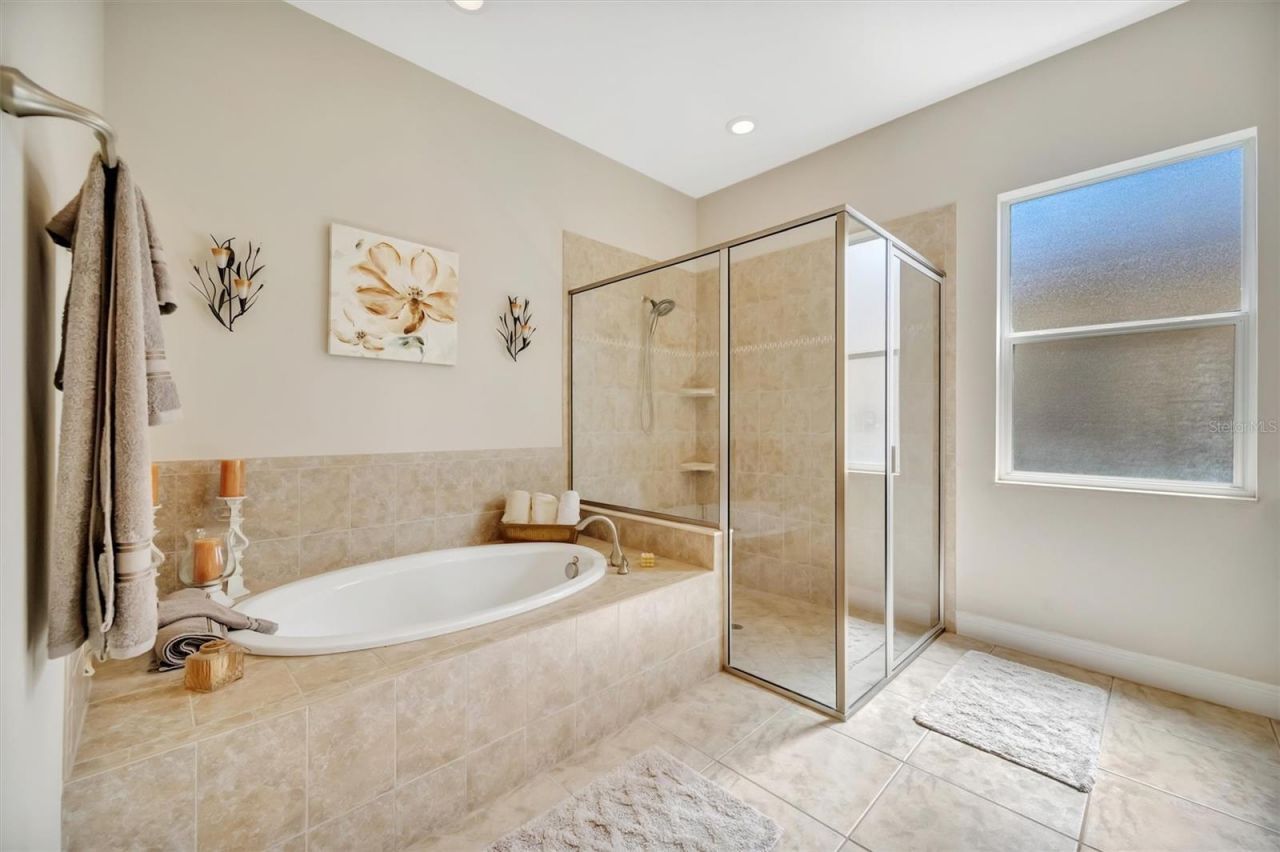 1022 Kestrel Court, Bradenton, FL 34208 Photo