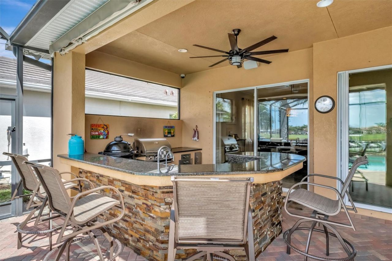 1022 Kestrel Court, Bradenton, FL 34208 Photo