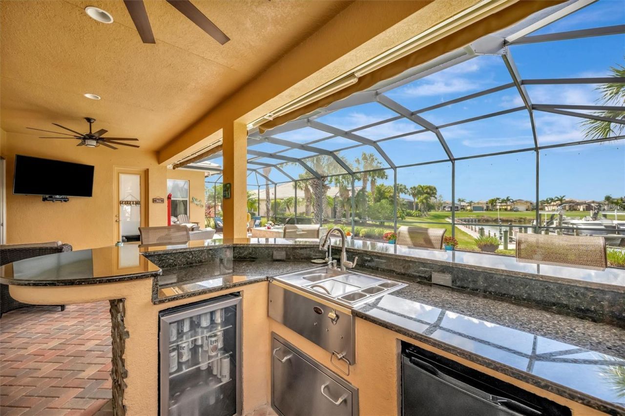 1022 Kestrel Court, Bradenton, FL 34208 Photo