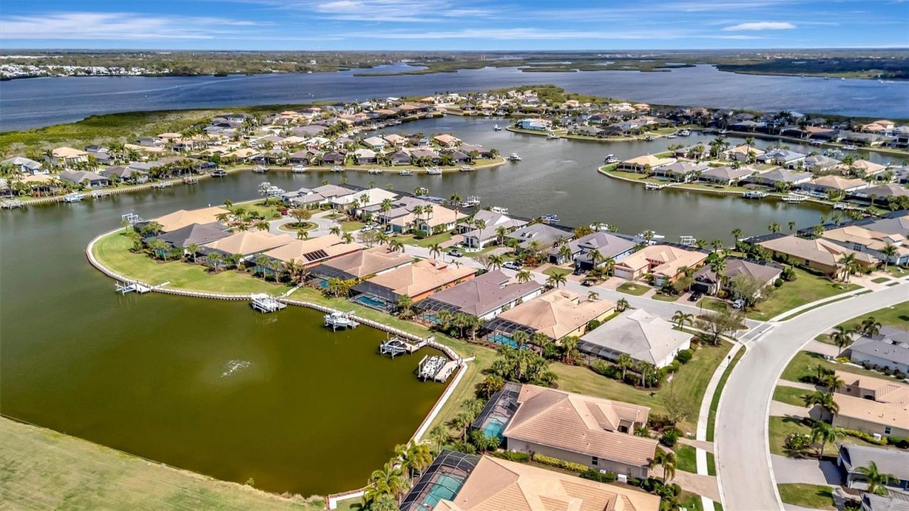 1022 Kestrel Court, Bradenton, FL 34208 Photo