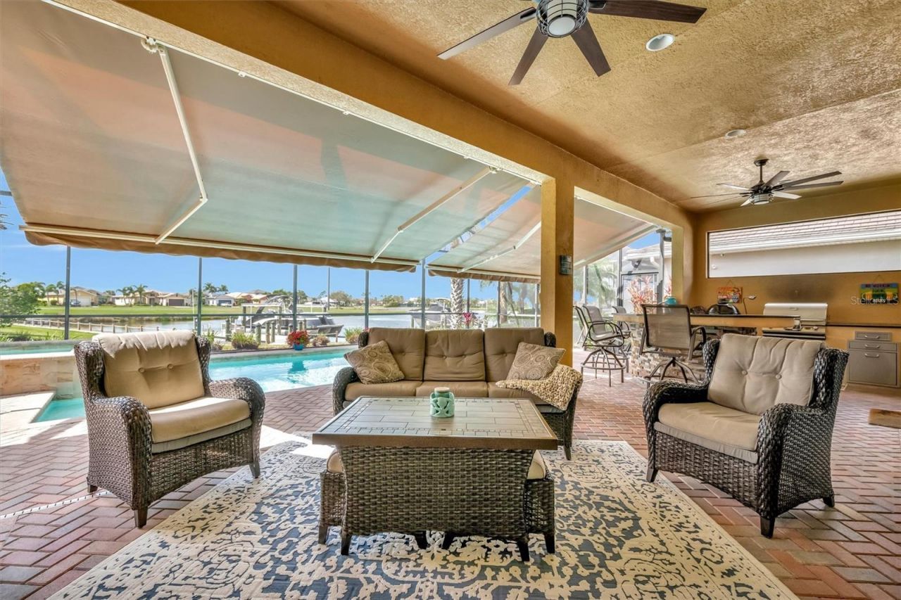 1022 Kestrel Court, Bradenton, FL 34208 Photo