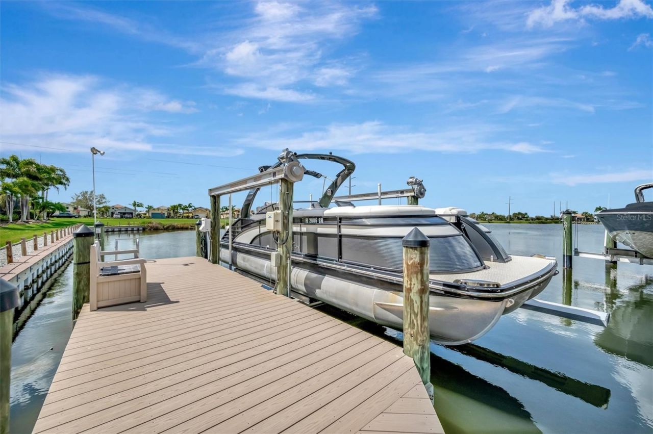 1022 Kestrel Court, Bradenton, FL 34208 Photo