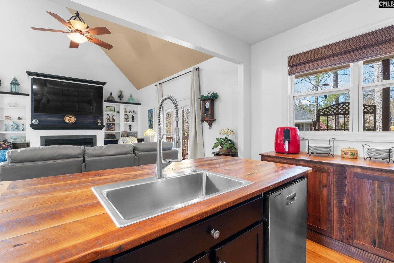 157 Blue Wing Drive Photo 12