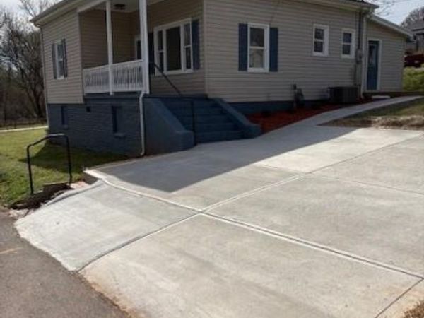 97 Sixth Street , Cramerton, NC 28032