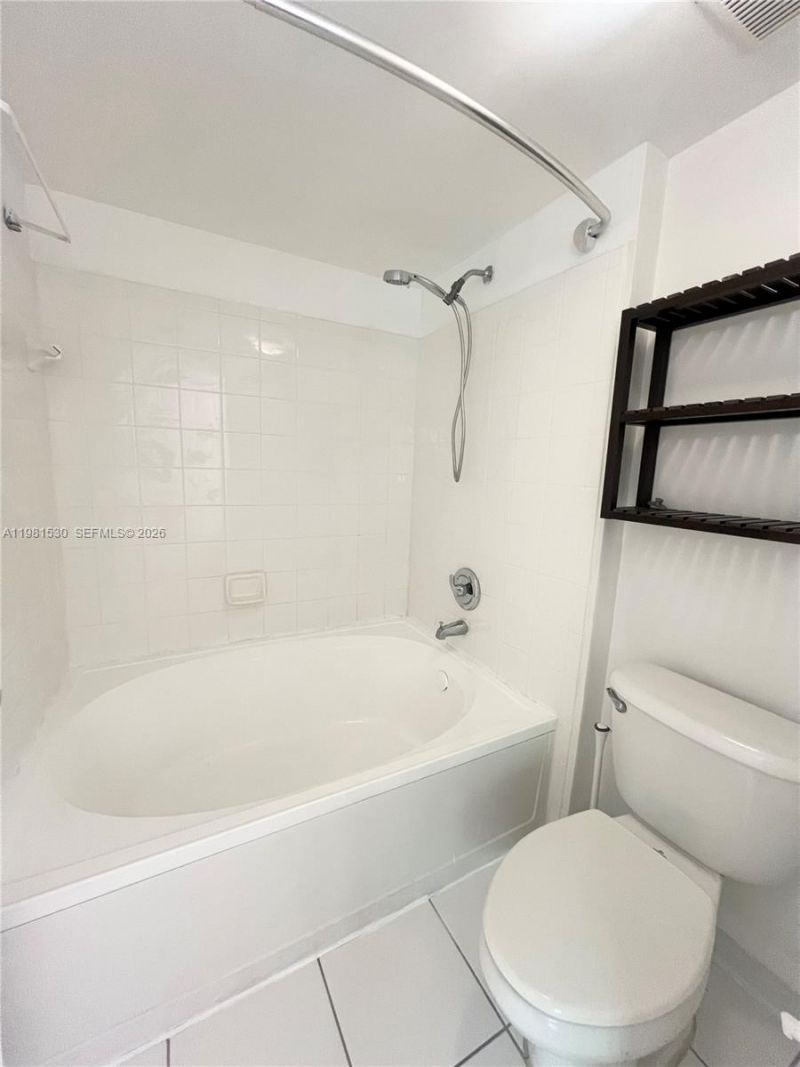 2991 NE 185th St, Unit 1702, Aventura, FL 33180 Photo