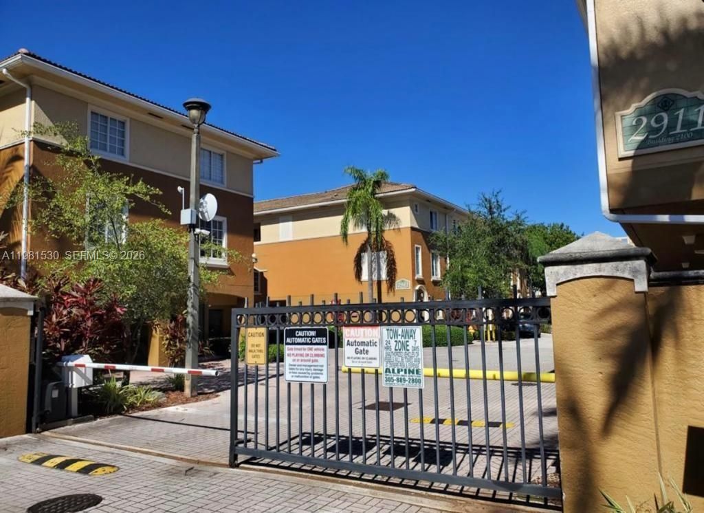 2991 NE 185th St, Unit 1702, Aventura, FL 33180 Photo